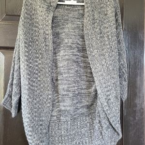 Women's cardigan sweater medium